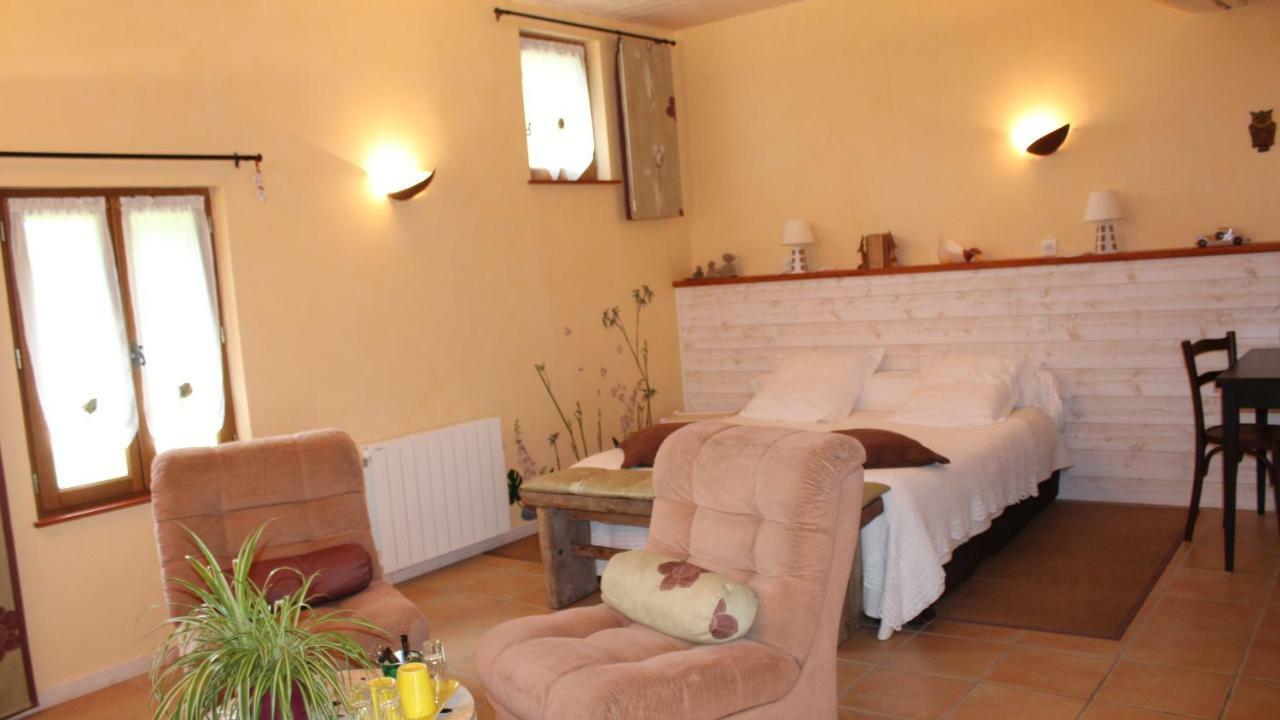 Hôtel Le Logis De La Mésanchère à Apremont  Extérieur photo
