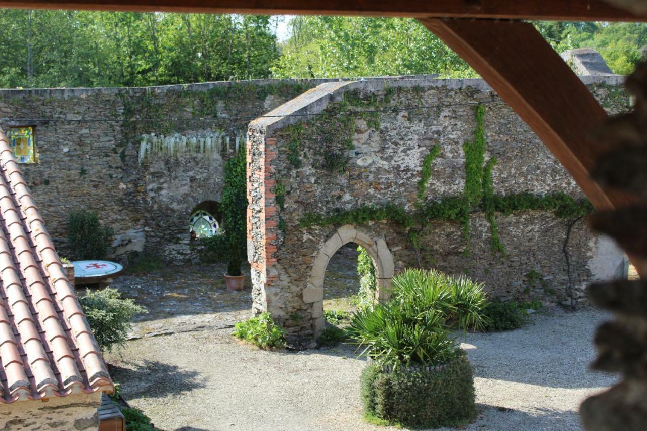 Hôtel Le Logis De La Mésanchère à Apremont  Extérieur photo